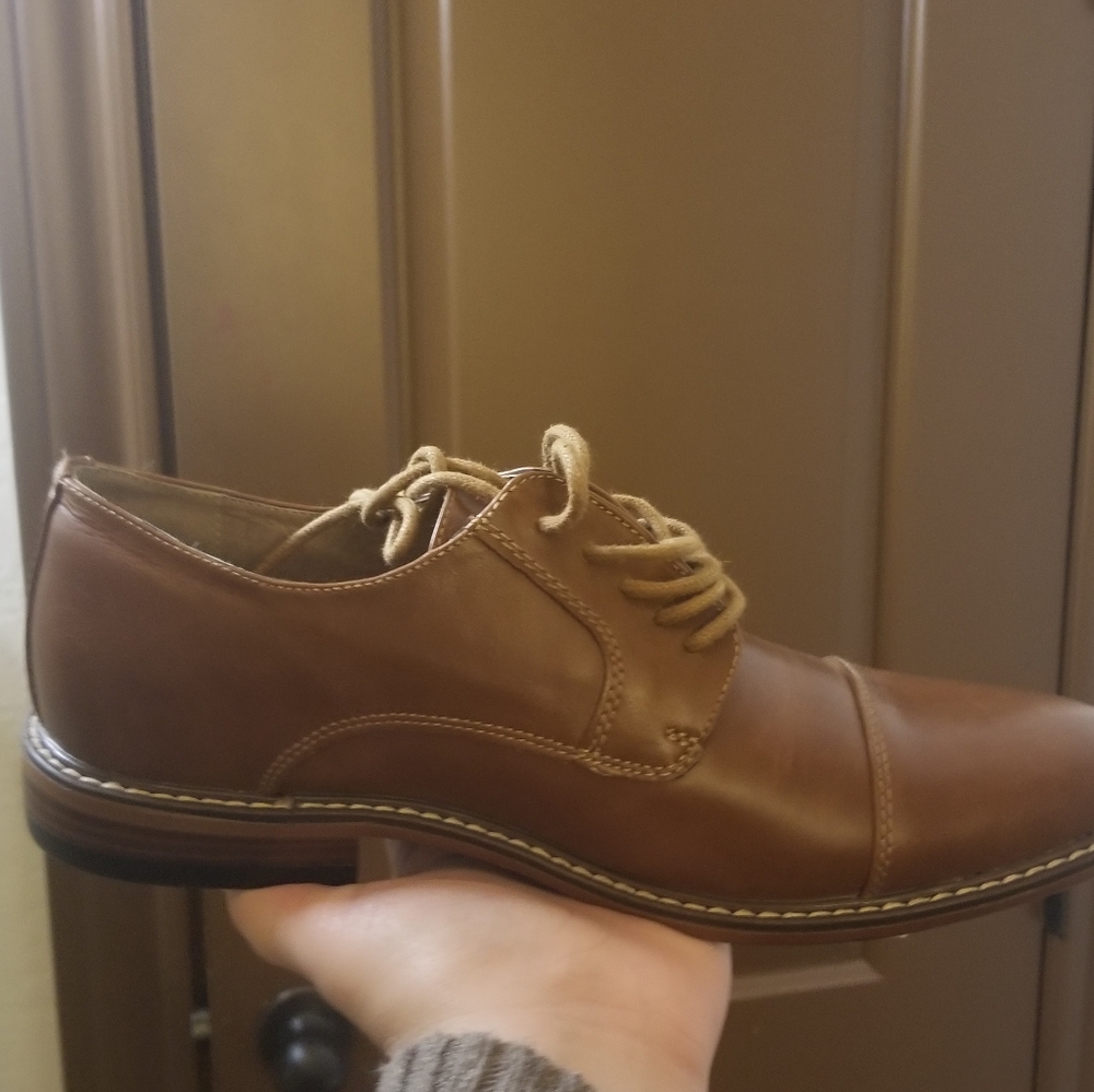 Men dress shoes